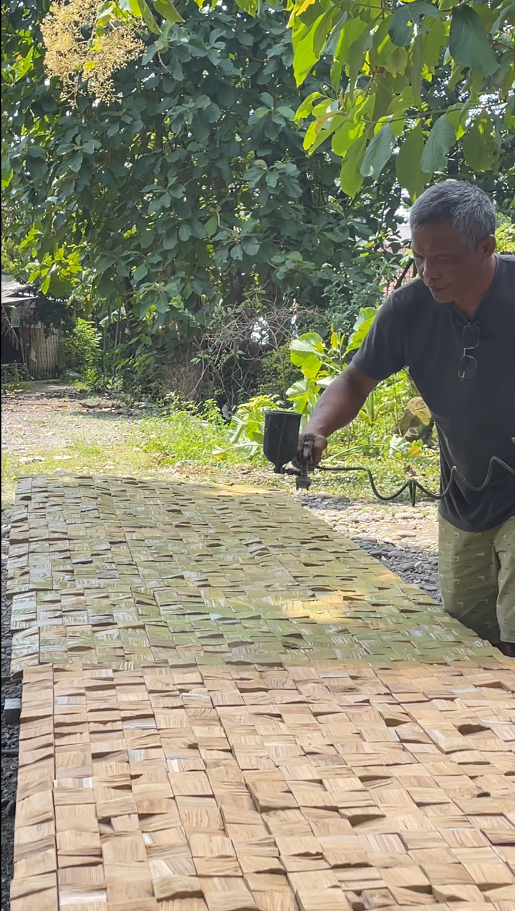 Teak production finish detail 1